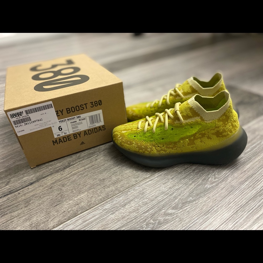 Adidas Hylte Glow Yeezy Boost 380